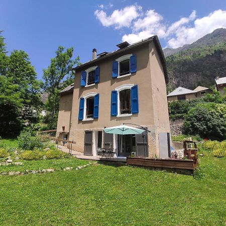 The Old School House, Les Ougiers Apartment เวนอสค์ ภายนอก รูปภาพ
