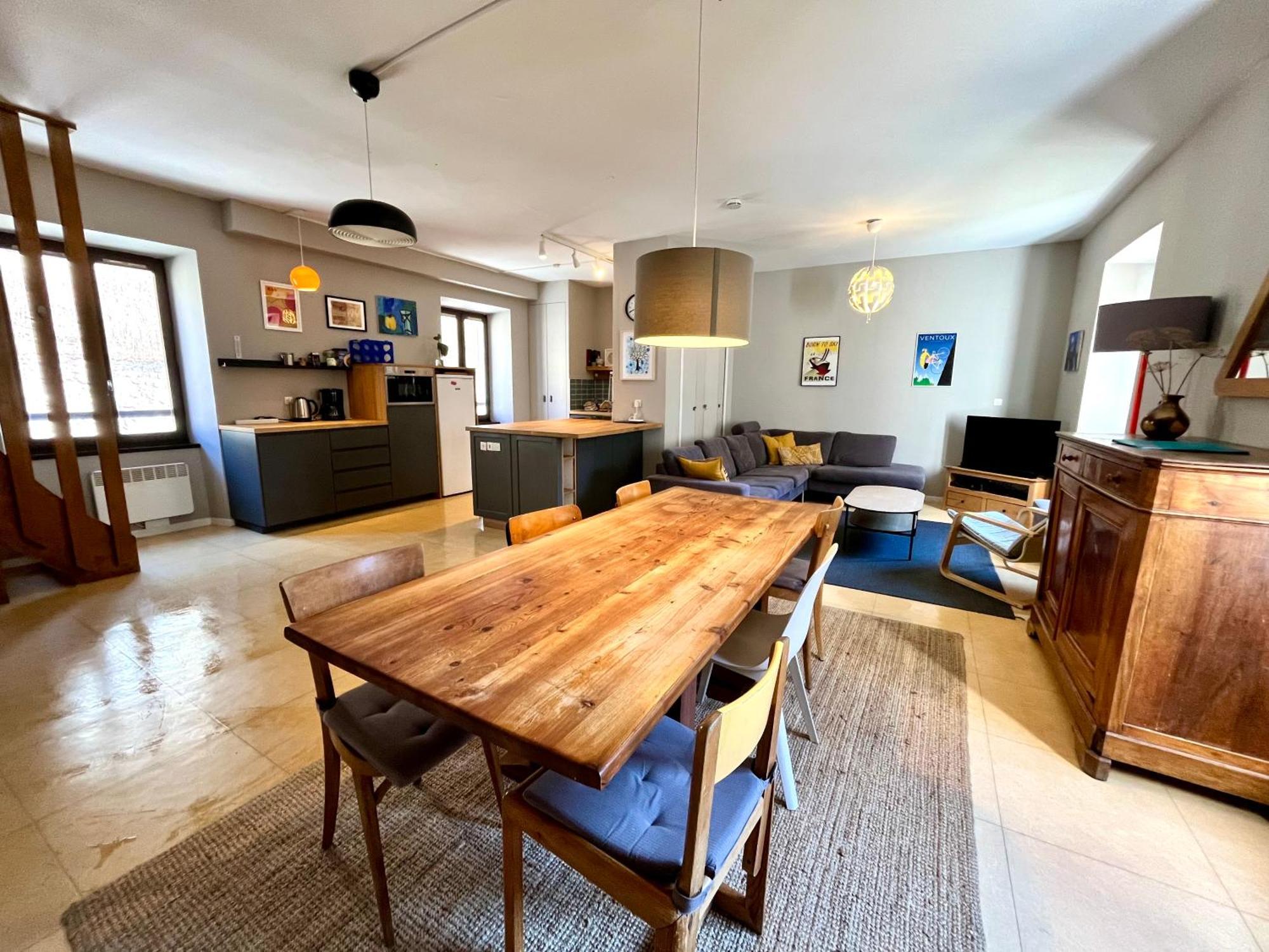 The Old School House, Les Ougiers Apartment เวนอสค์ ภายนอก รูปภาพ